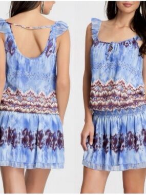 NWT GUESS Traveler Boho Dress Size Large. Competing pattern blues ruffles
